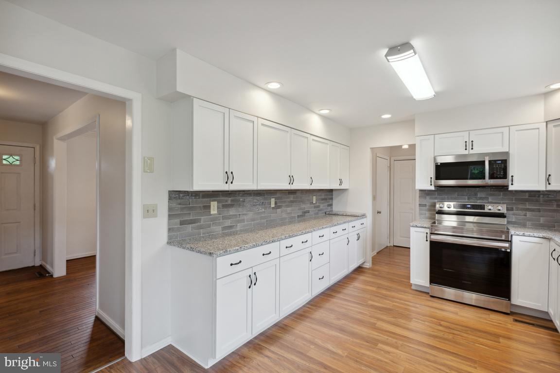 SPRING VALLEY FARMS - Residential