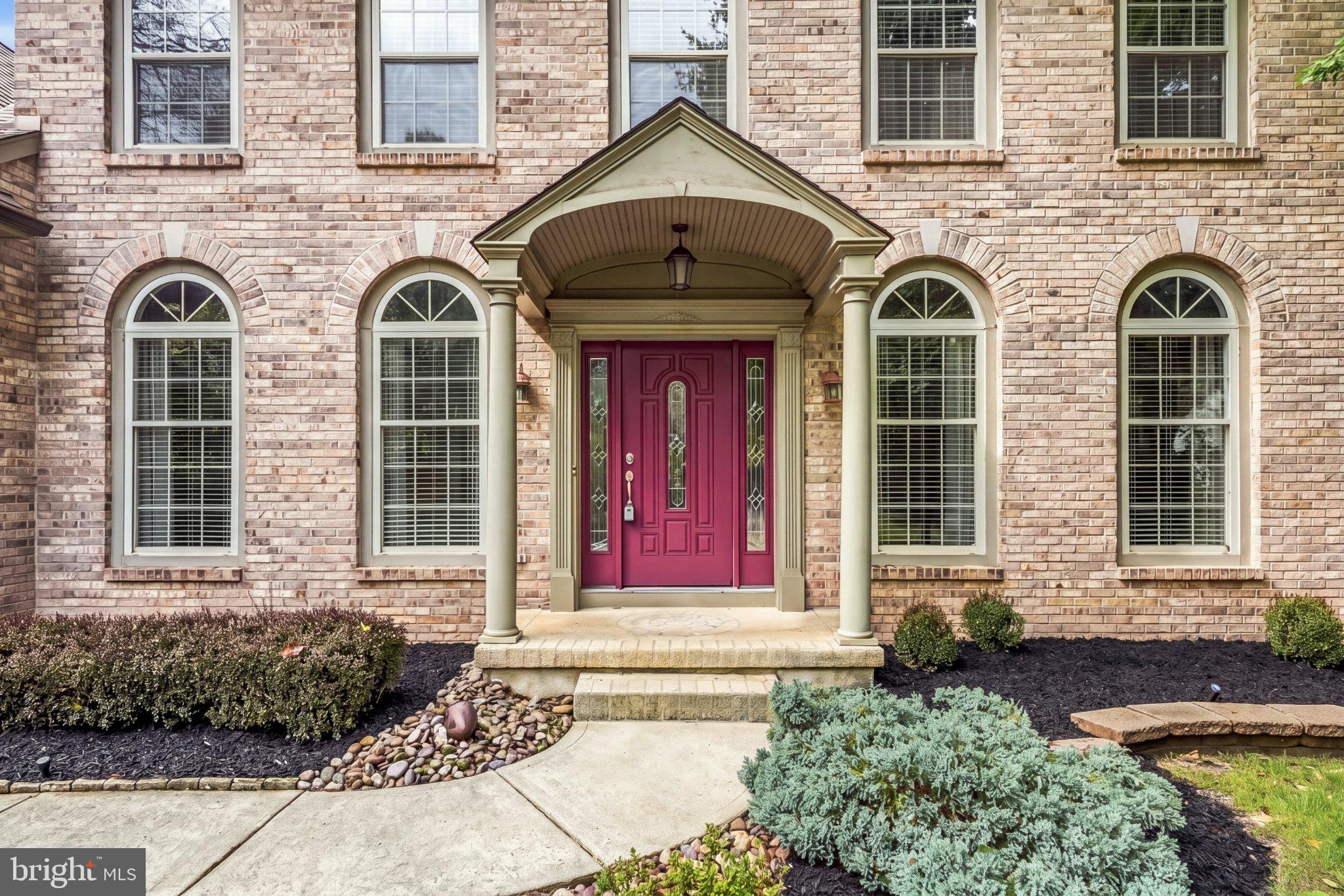 23 FARMHOUSE LANE