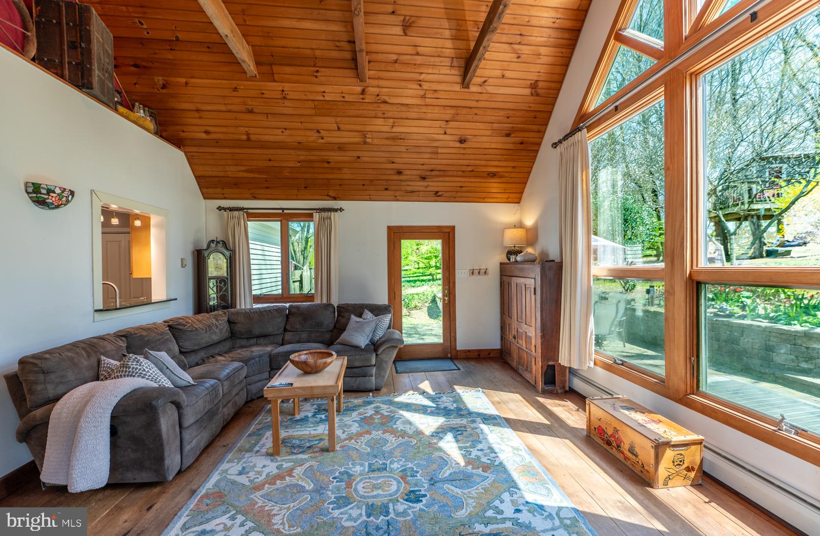 BRIGHTON MANOR - Residential