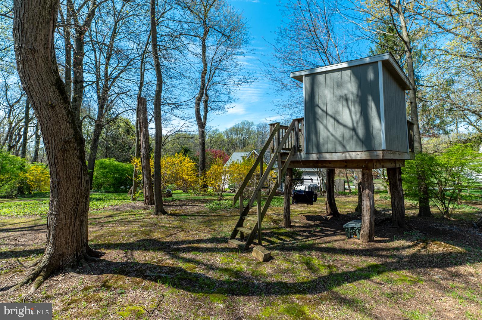 BRIGHTON MANOR - Residential