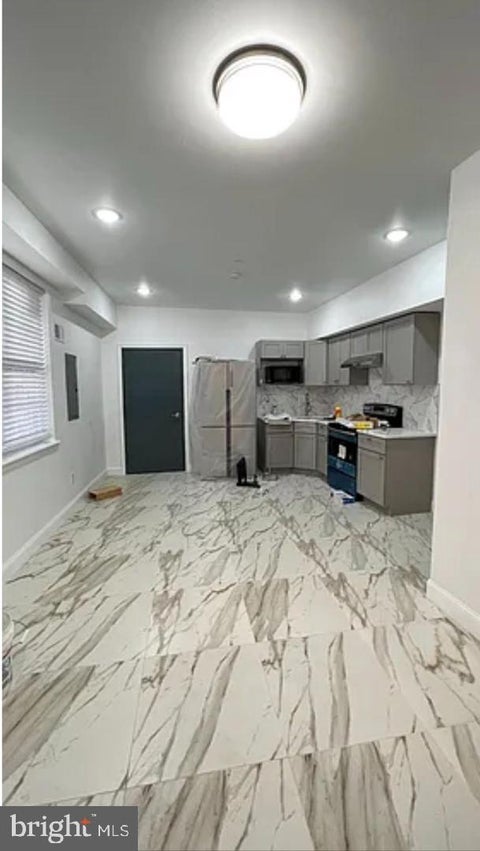 Multifamily For Sale - 641 N 11th Street<br/> PHILADELPHIA, PA 19123