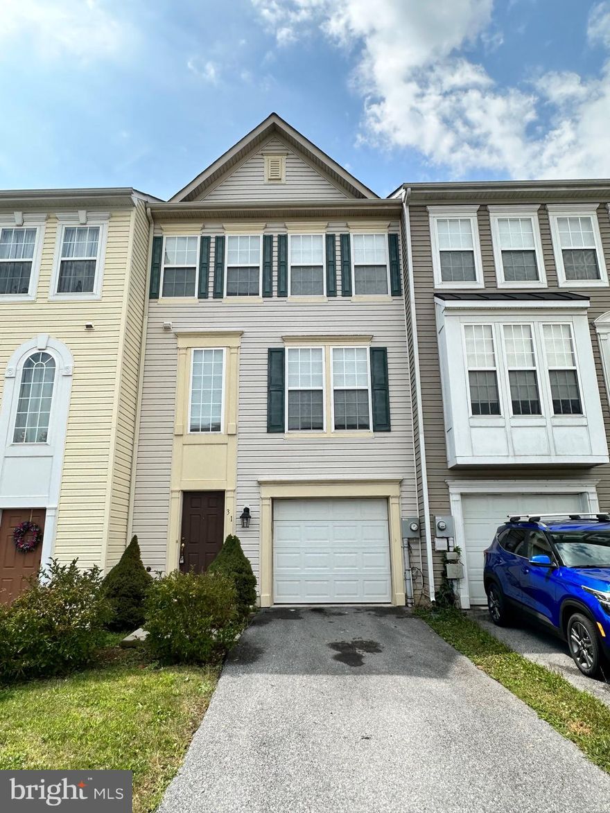 Beautiful townhome move in ready and within walking distance to schools and shopping!  Spacious layout on the main level with kitchen island. pantry and large living room. Exterior deck and fenced in backyard make a perfect spot to relax or entertain! Master bedroom includes a walk-in closet, bathroom with a soaking tub and separate shower.  Finished basement with a half bath that leads to the fenced in backyard. 
Located within minutes of I81 in Berkeley Ridge!
No pets and No smoking.