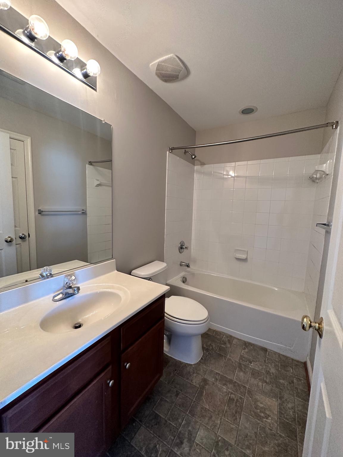 BERKELEY RIDGE - Residential Lease