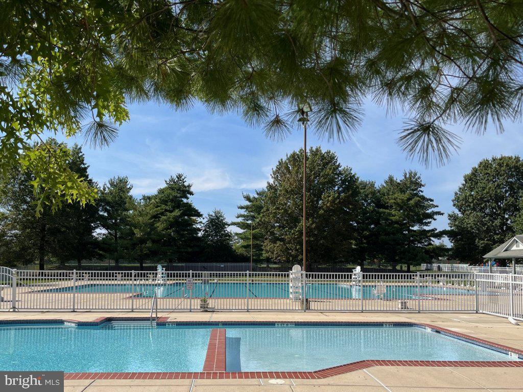 SOCIETY PL - Residential Lease