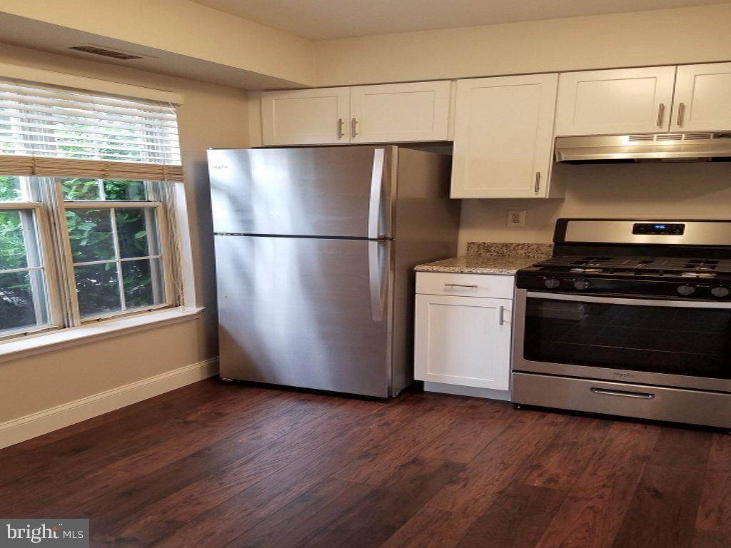 SOCIETY PL - Residential Lease