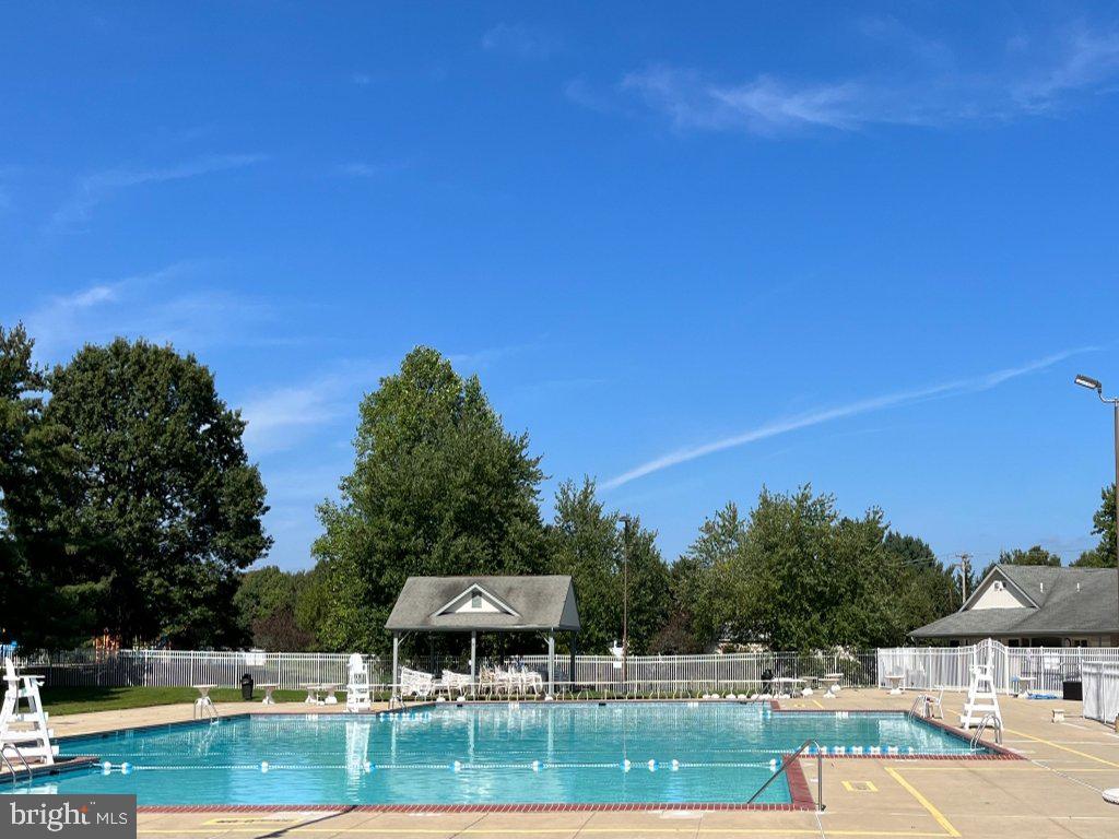 SOCIETY PL - Residential Lease