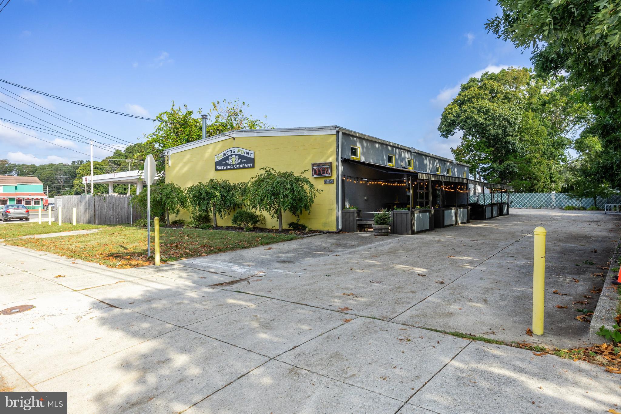705 W NEW YORK AVENUE