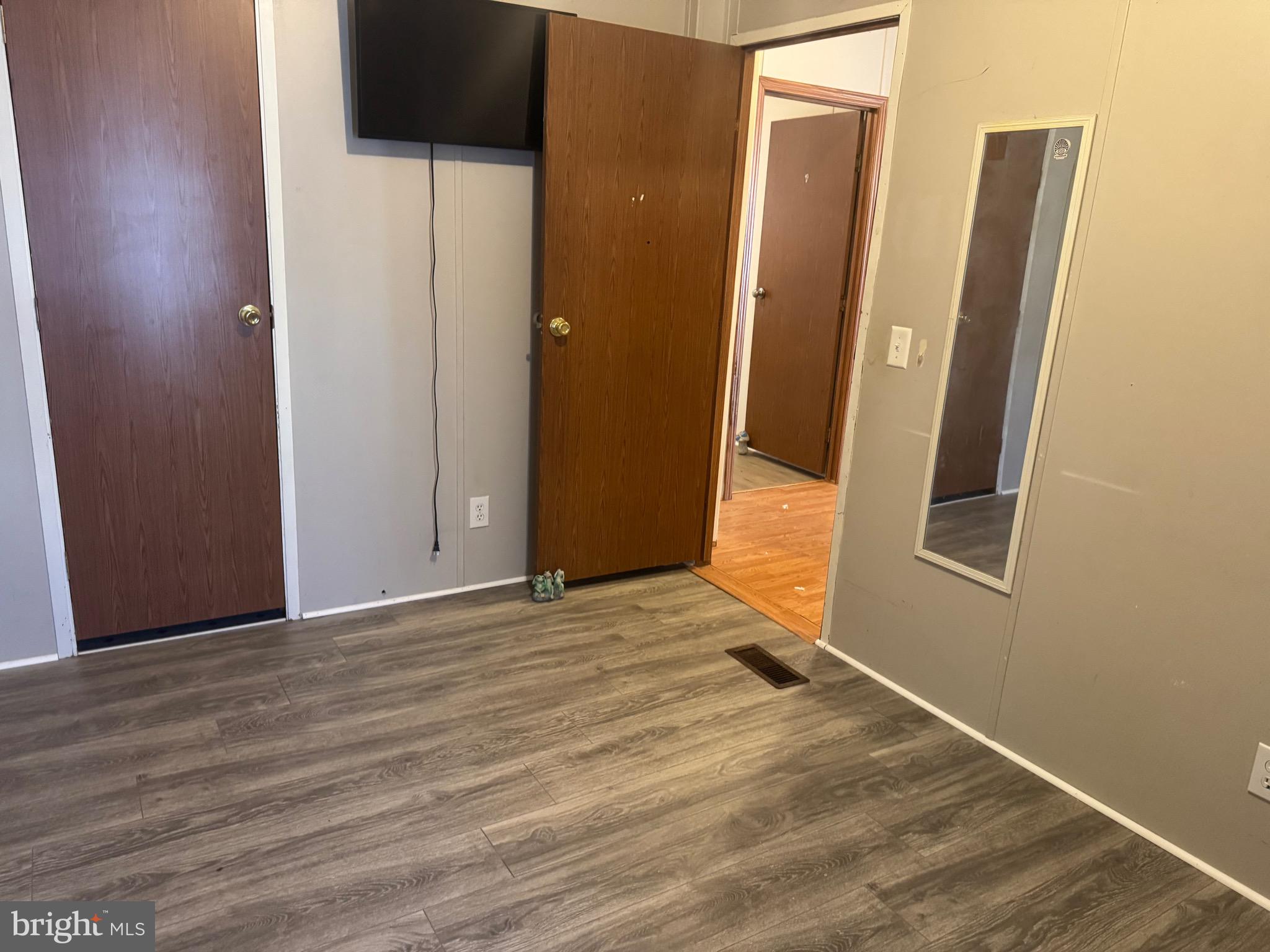 PATUXENT MOBILE ESTATES - Residential