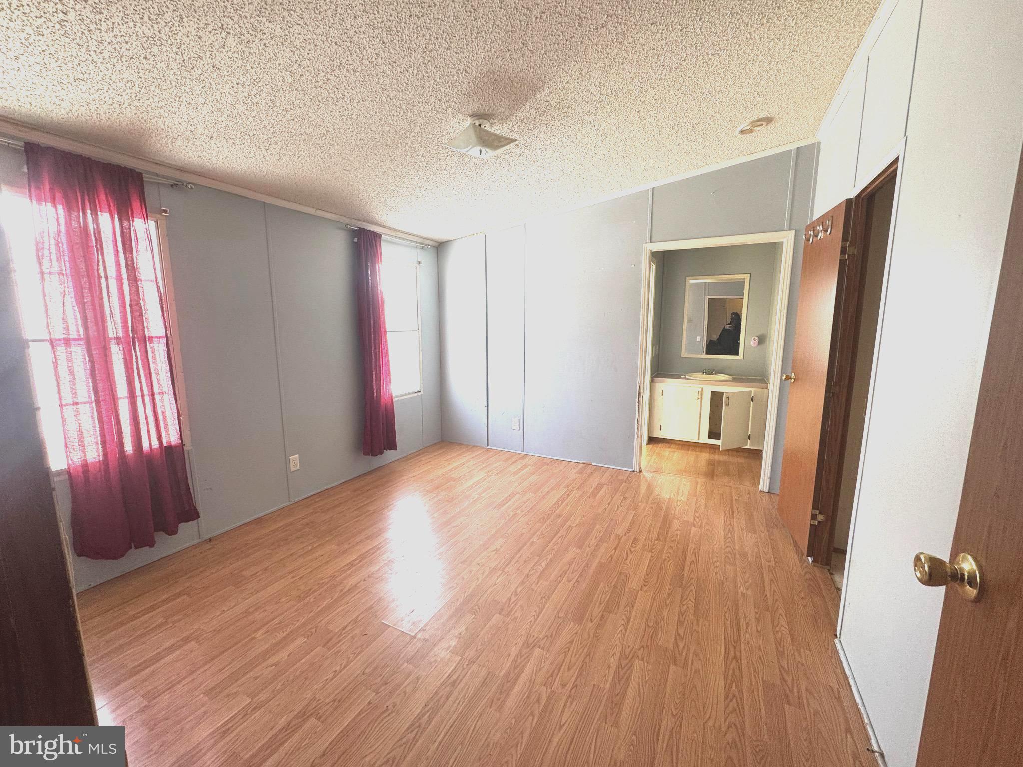 PATUXENT MOBILE ESTATES - Residential
