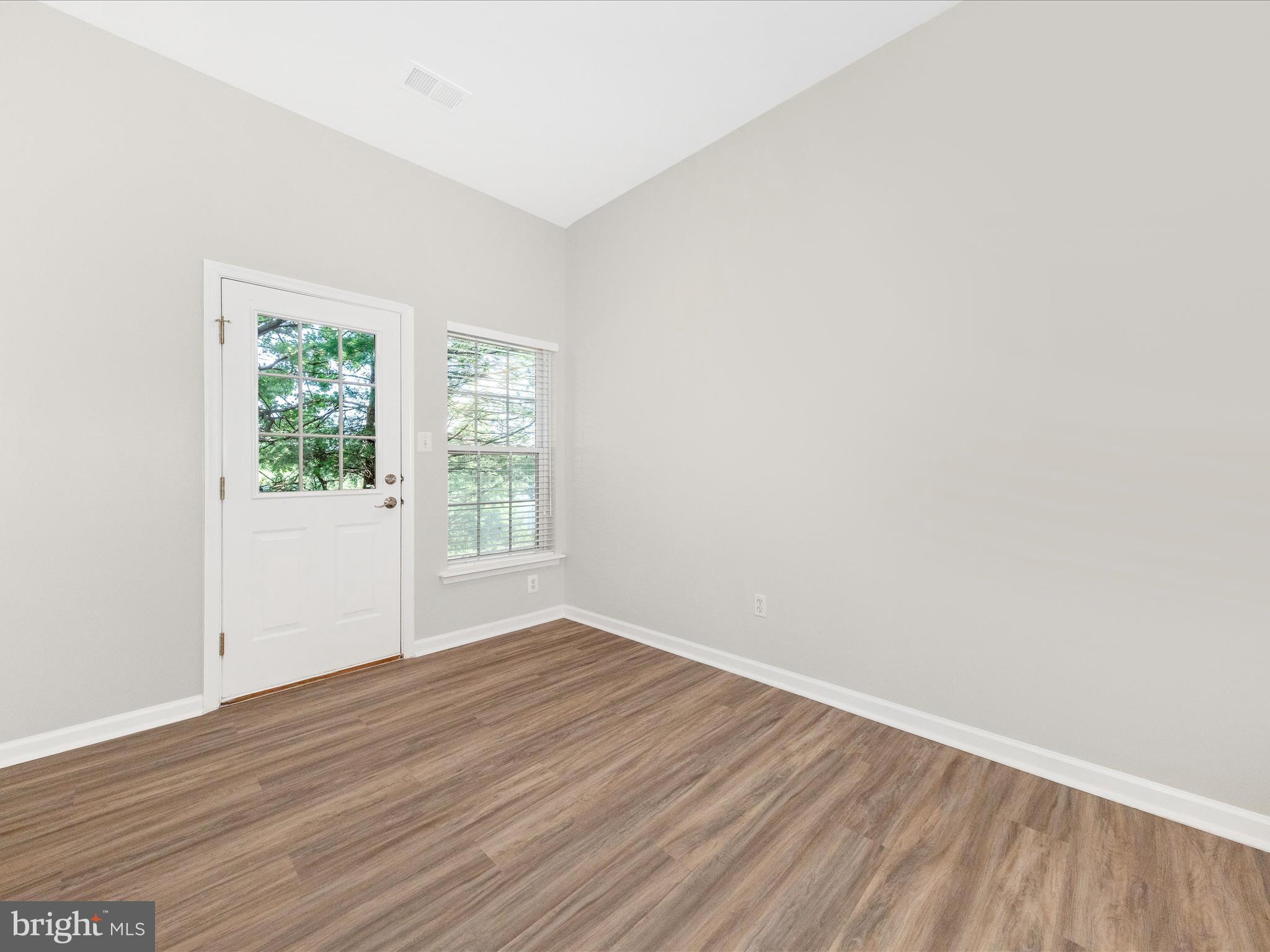 MAGRUDERS OVERLOOK - Residential