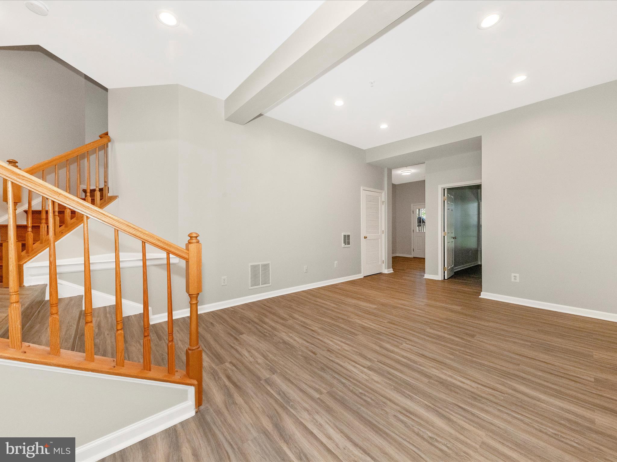 MAGRUDERS OVERLOOK - Residential