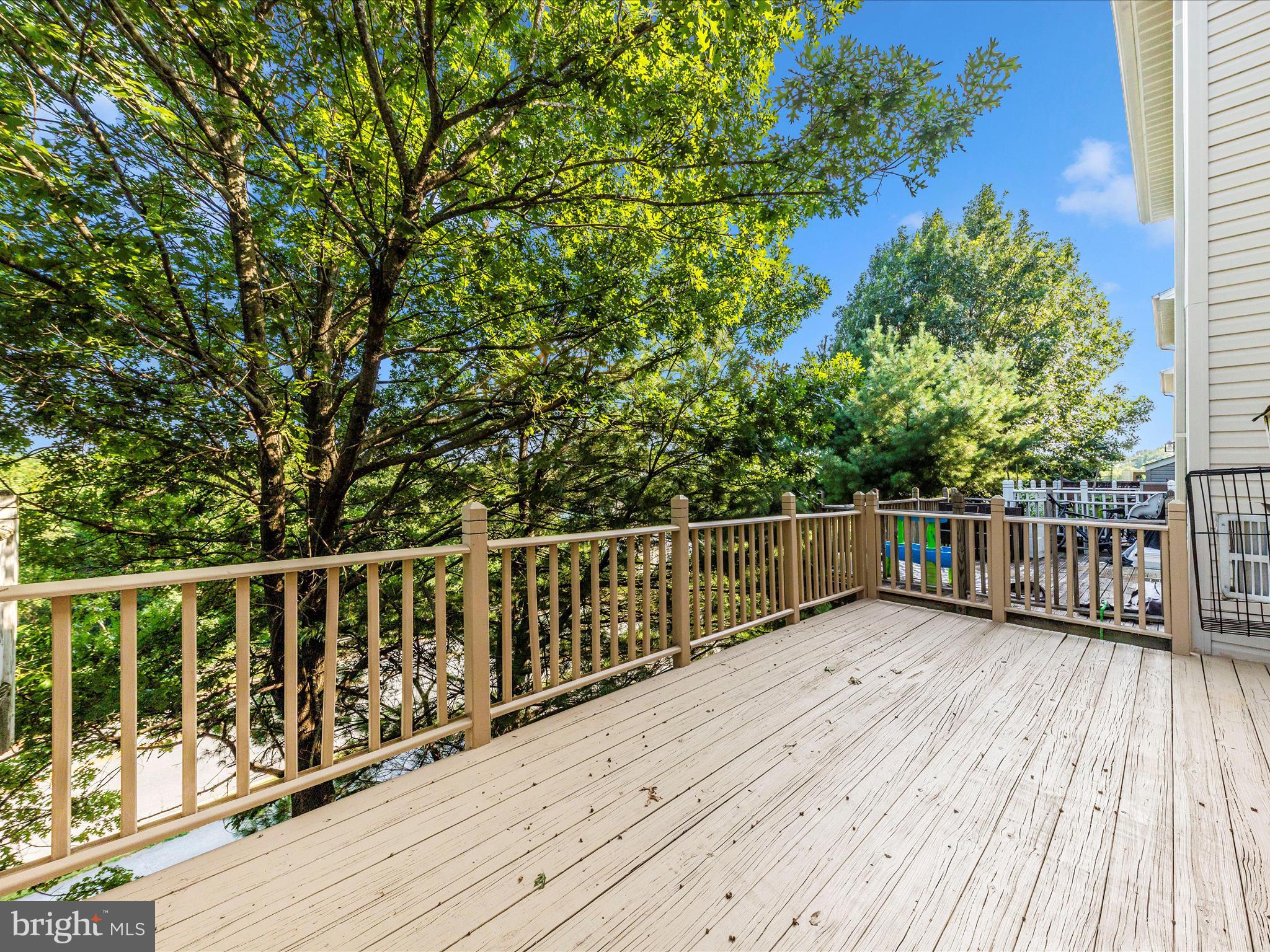 MAGRUDERS OVERLOOK - Residential