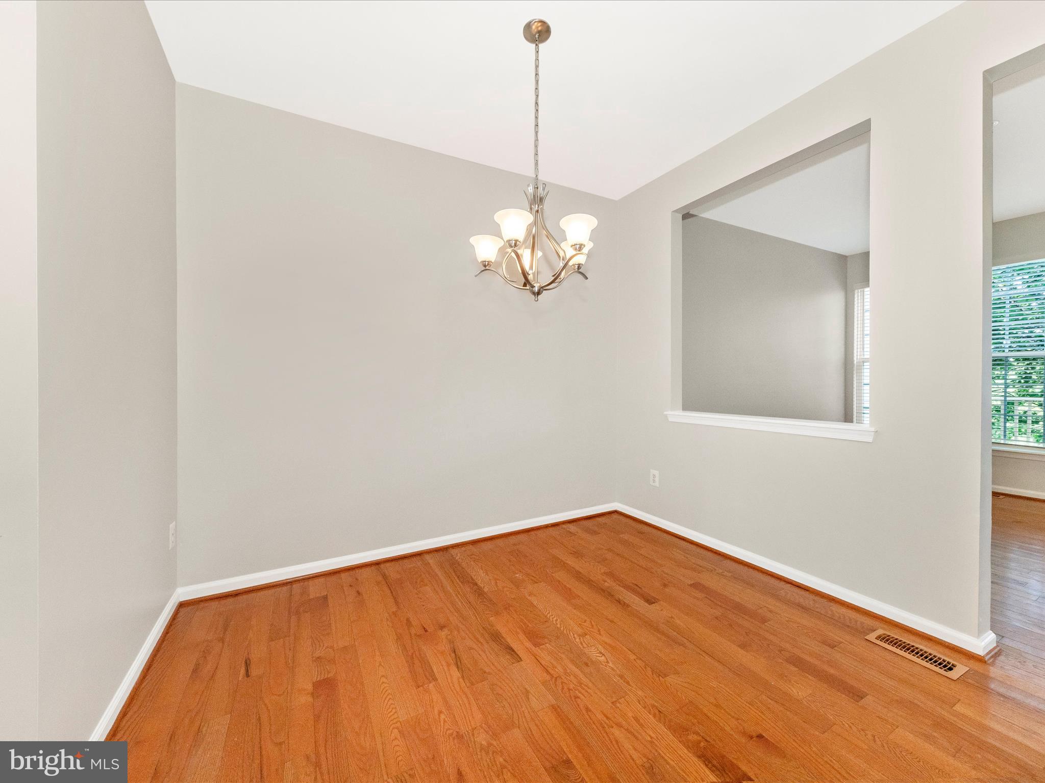 MAGRUDERS OVERLOOK - Residential