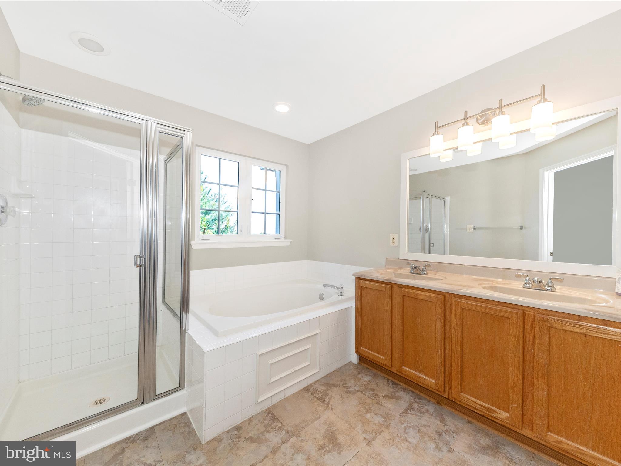 MAGRUDERS OVERLOOK - Residential