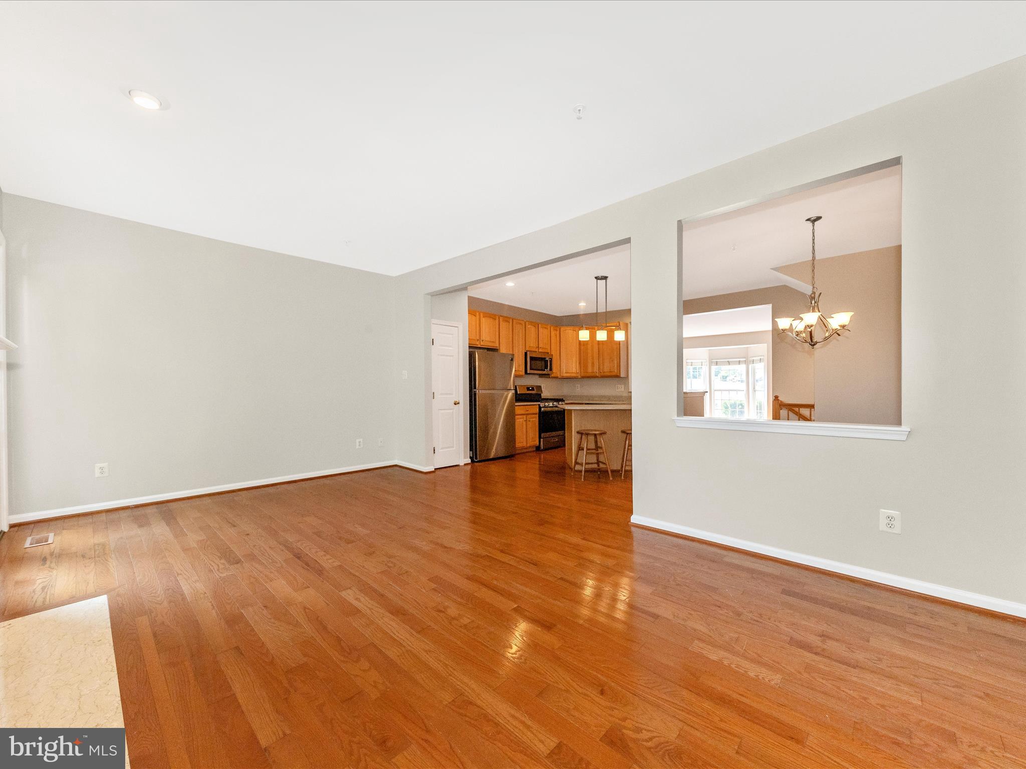 MAGRUDERS OVERLOOK - Residential