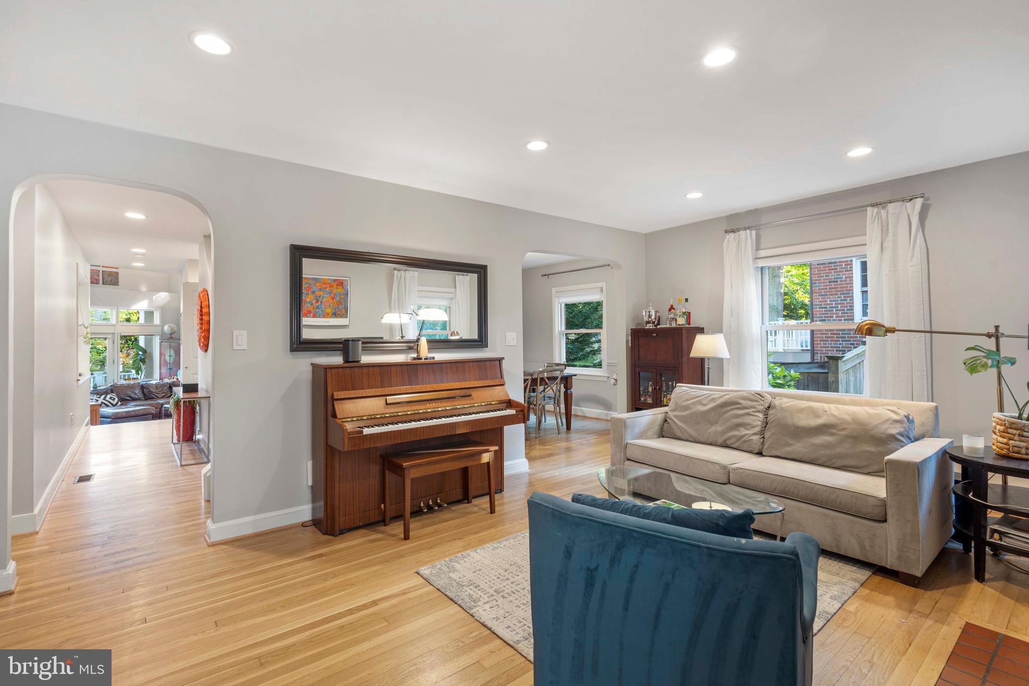 WAYCROFT WOODLAWN - Residential