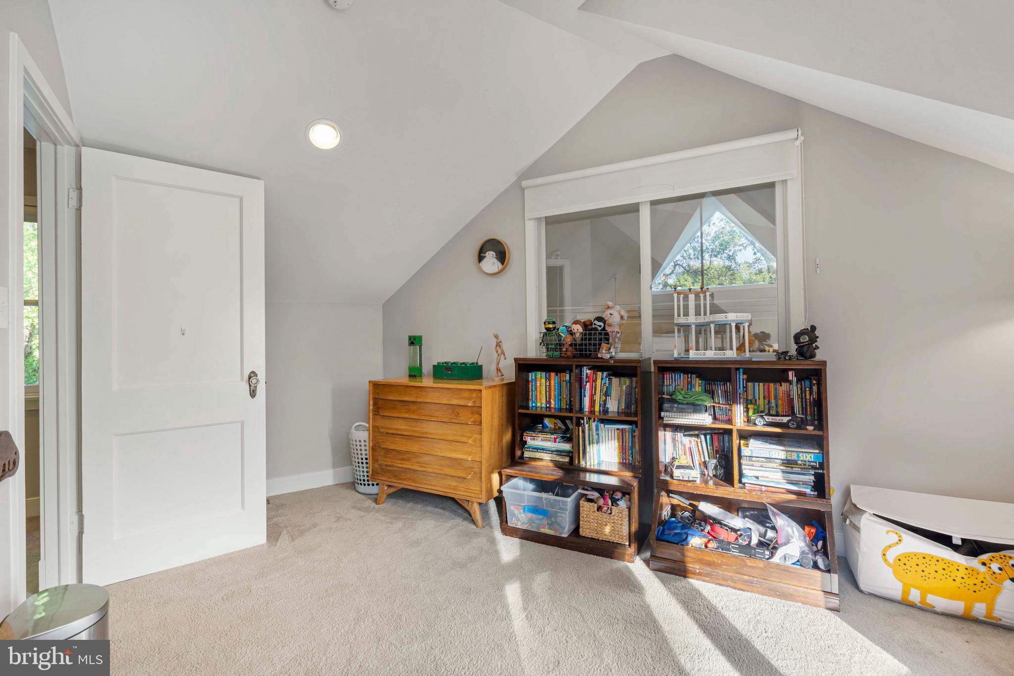 WAYCROFT WOODLAWN - Residential