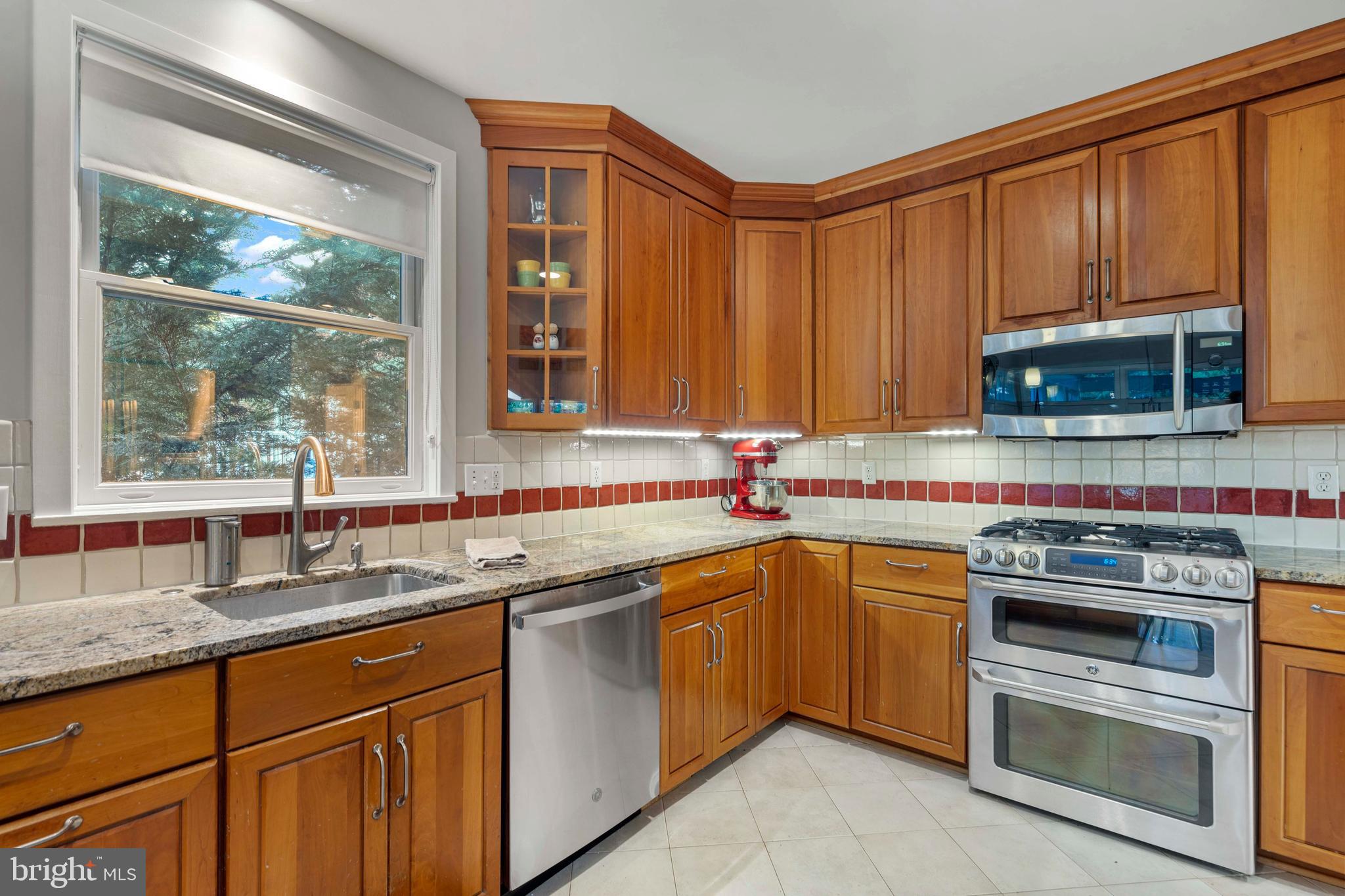 WAYCROFT WOODLAWN - Residential