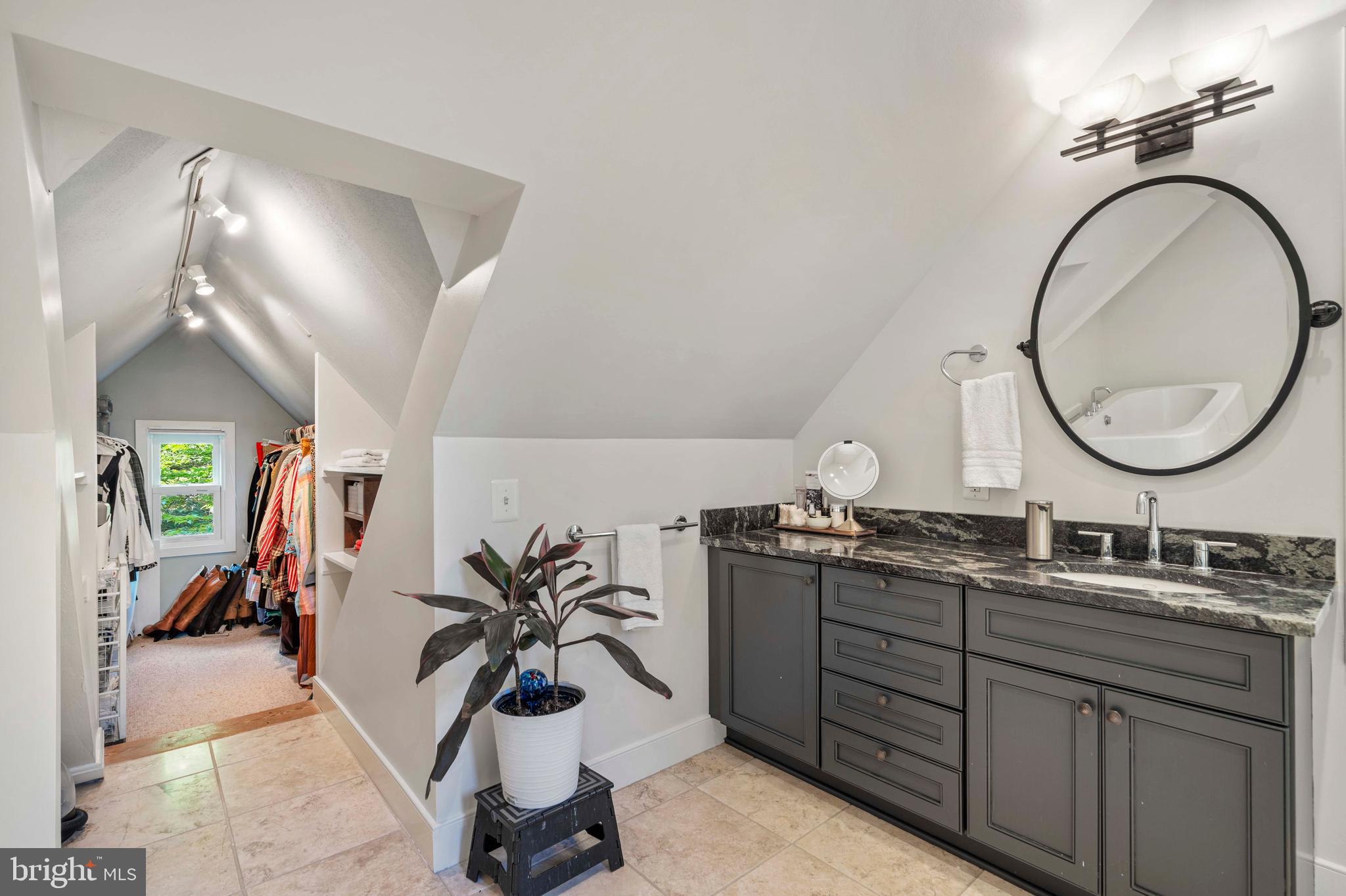 WAYCROFT WOODLAWN - Residential