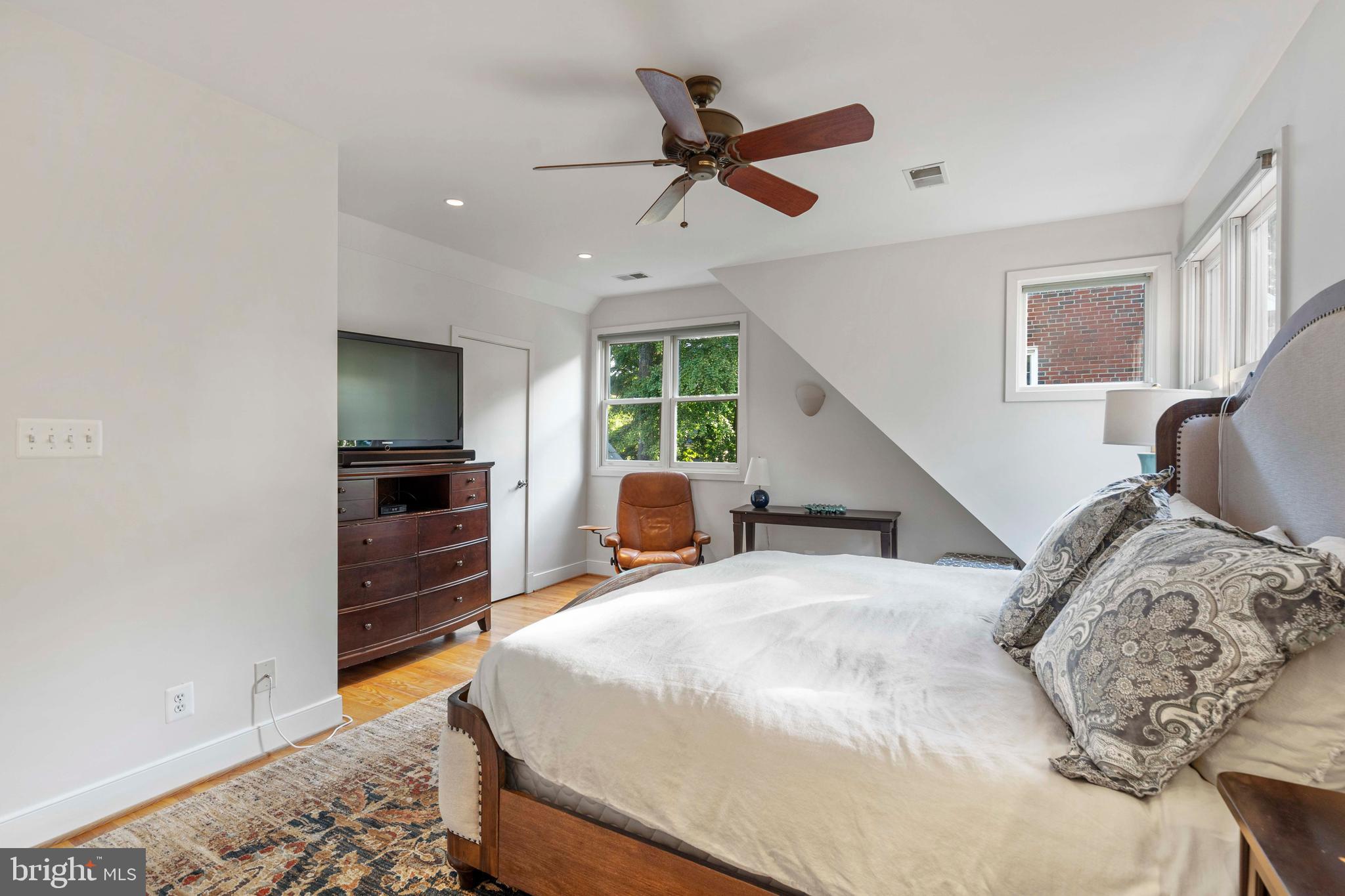 WAYCROFT WOODLAWN - Residential