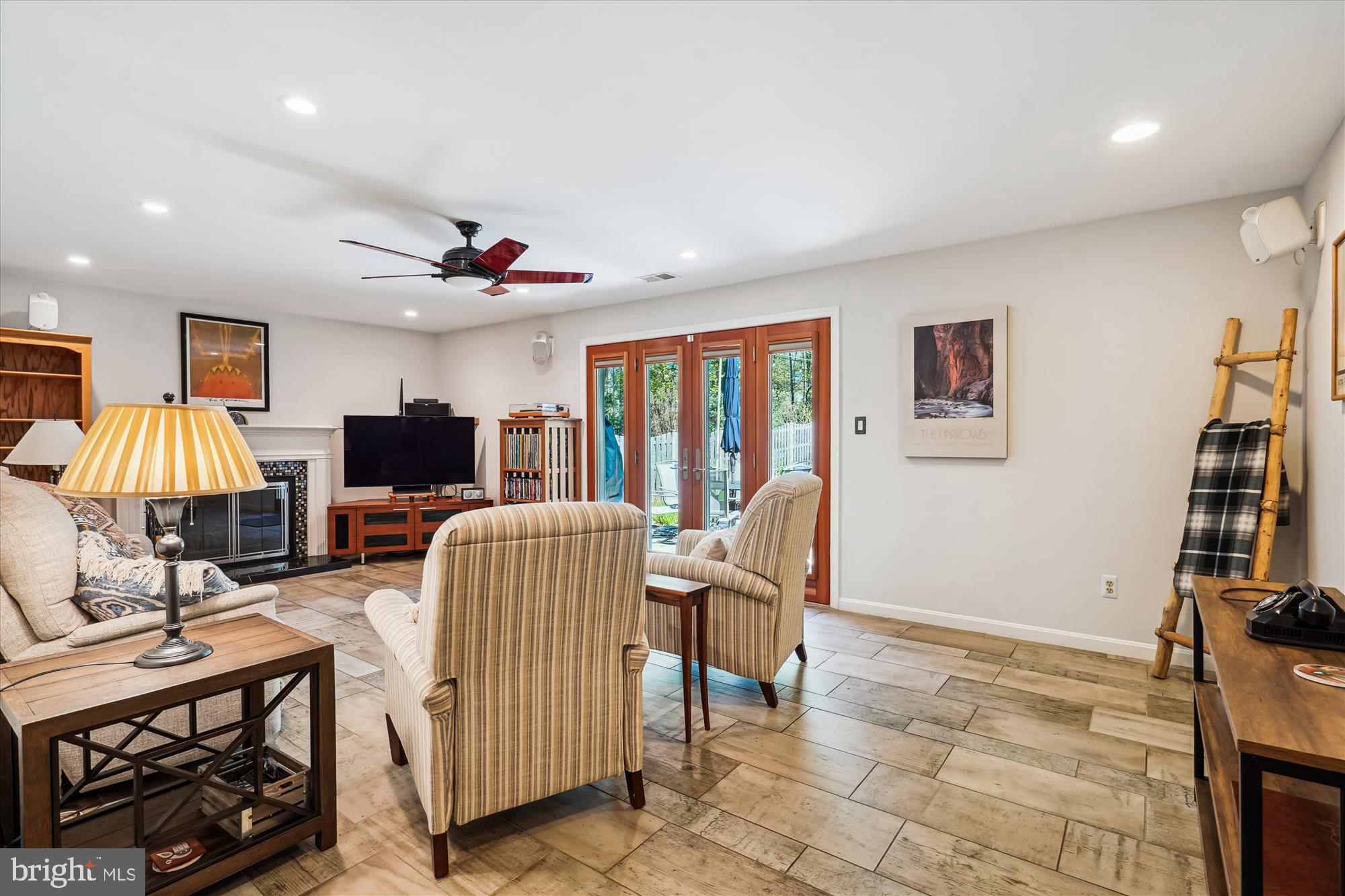 VIENNA MANOR - Residential