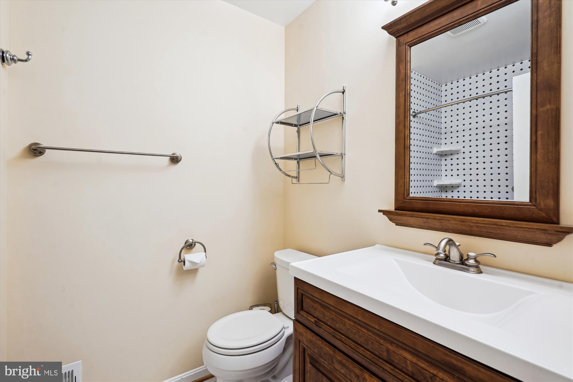 VIENNA MANOR - Residential