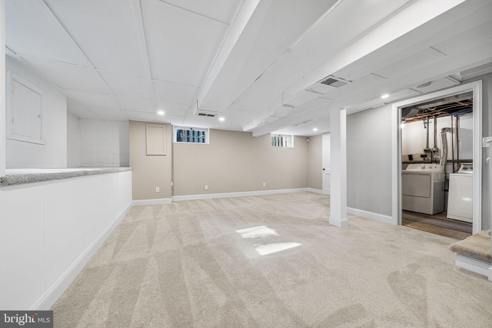 BARCROFT - Residential