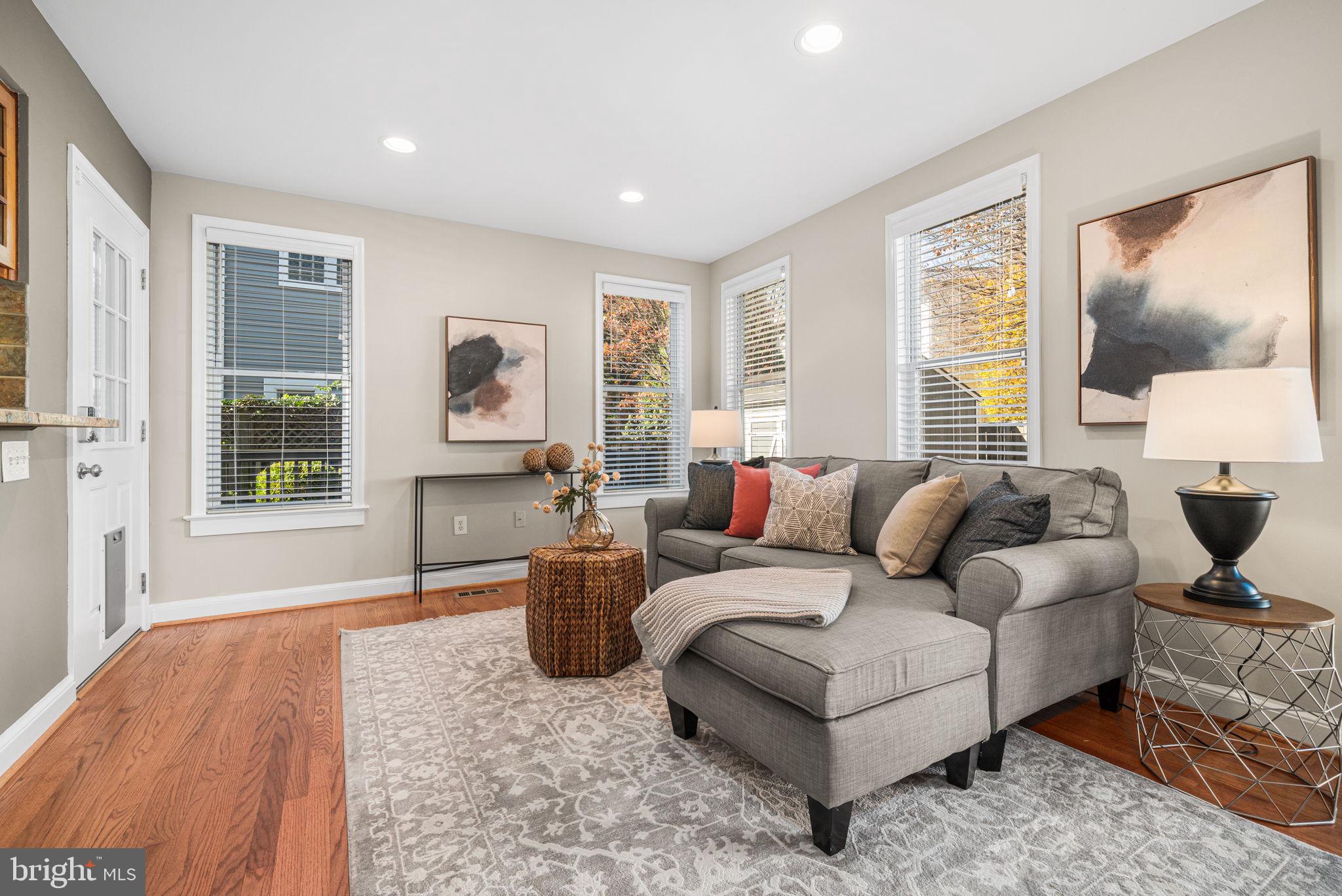 BARCROFT - Residential