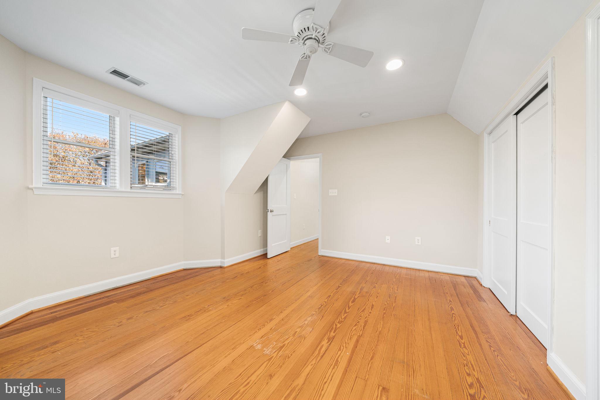 BARCROFT - Residential