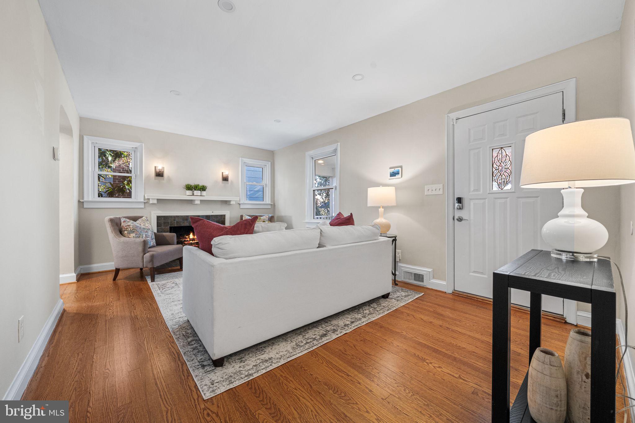 BARCROFT - Residential