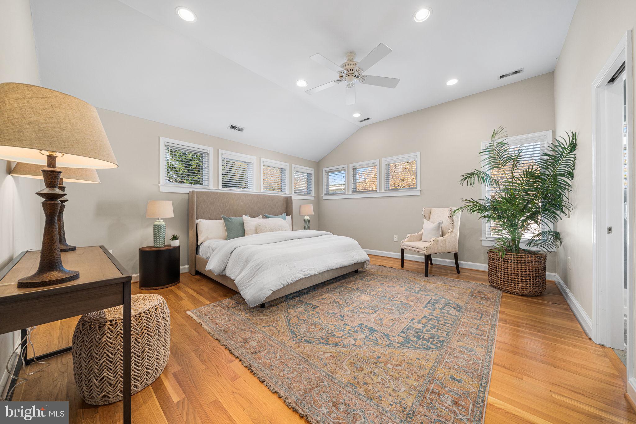 BARCROFT - Residential