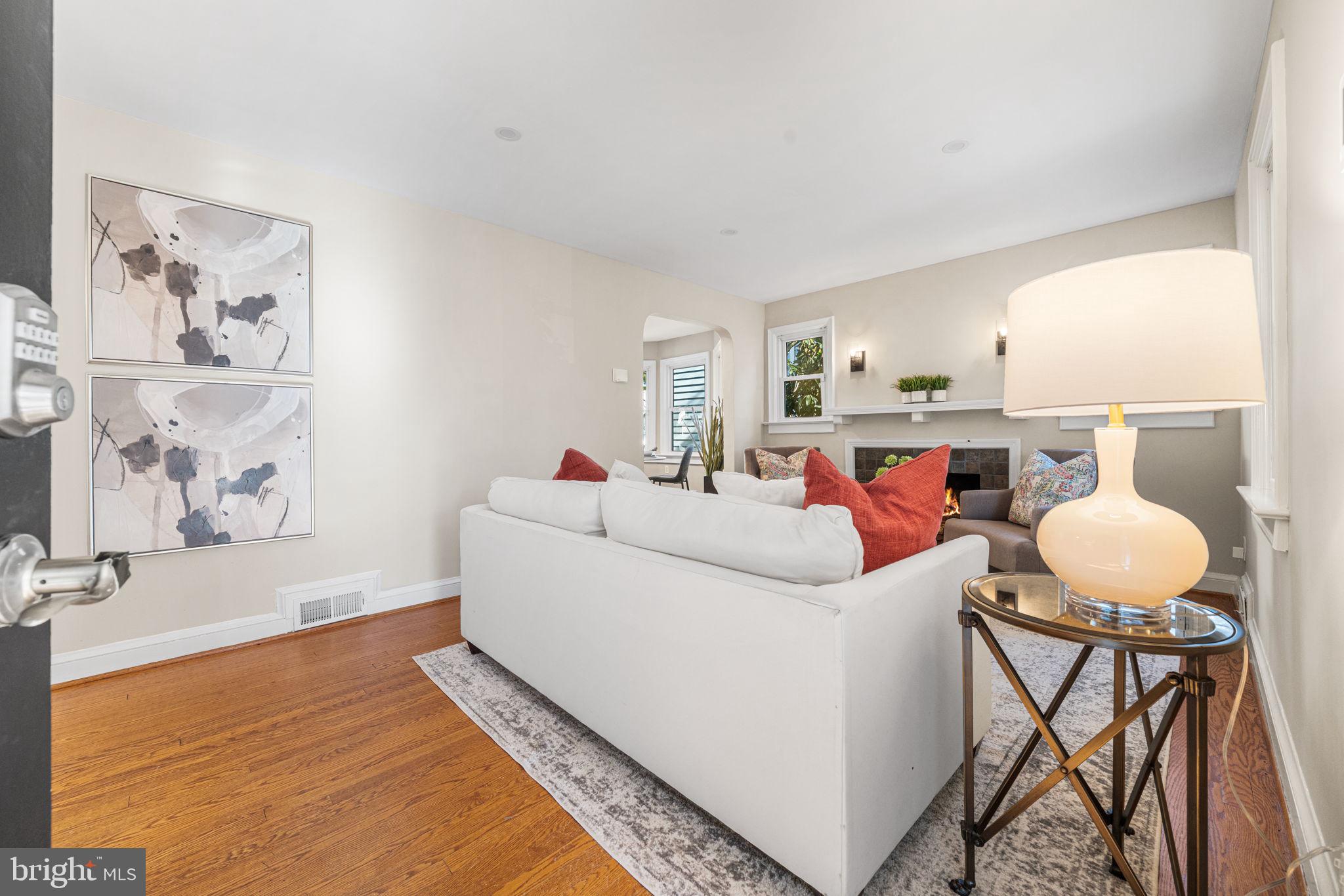 BARCROFT - Residential