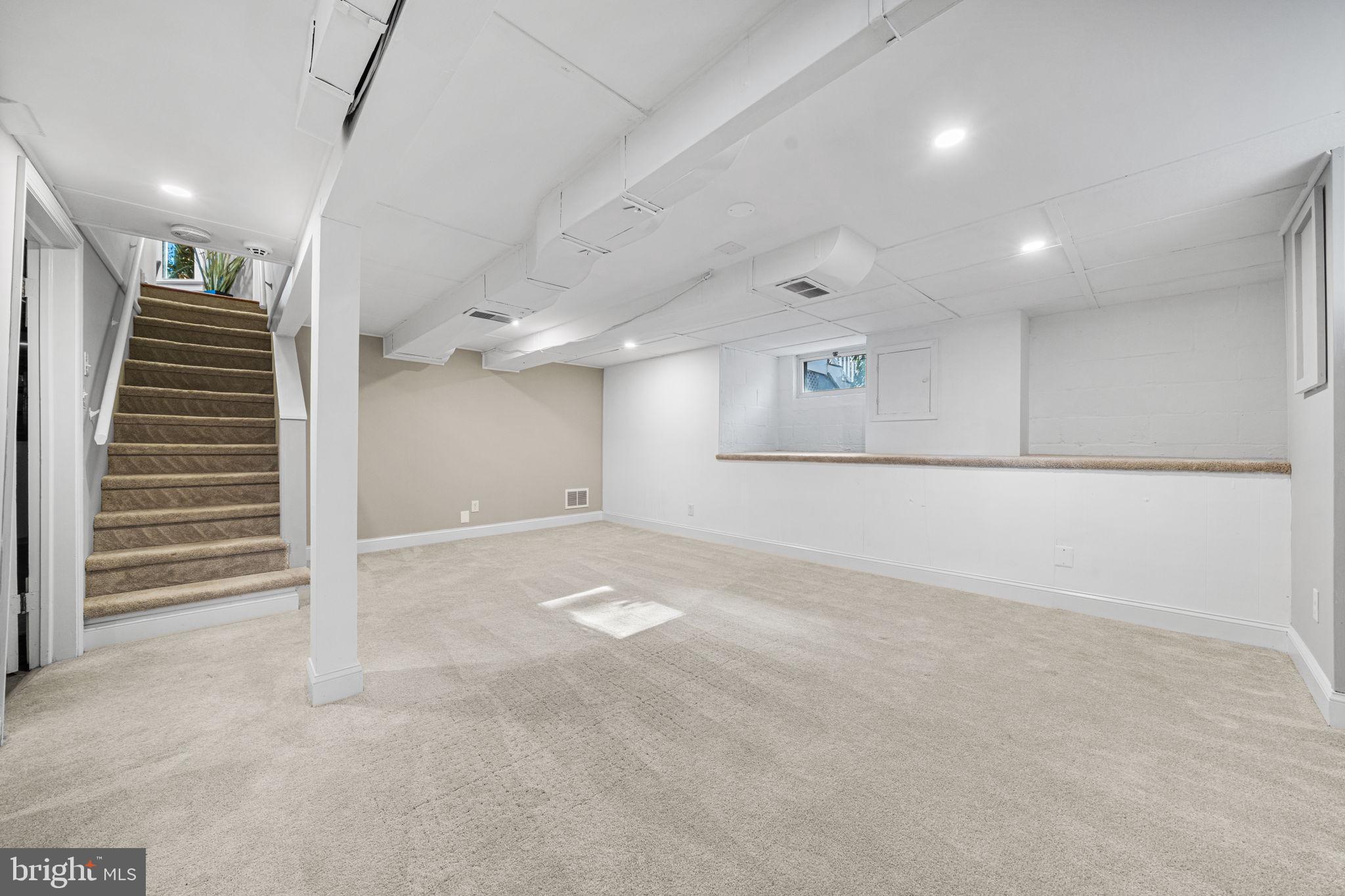 BARCROFT - Residential