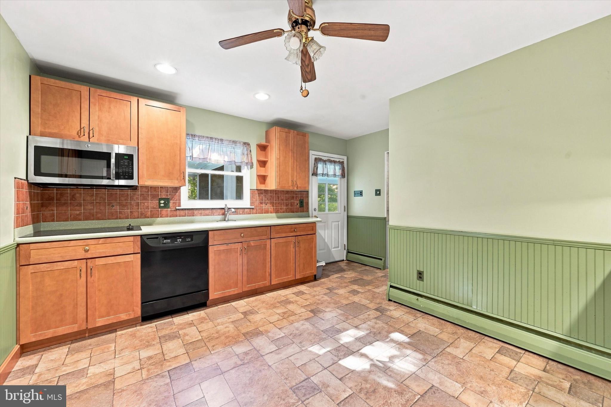 2365 OVERLOOK DRIVE 2365