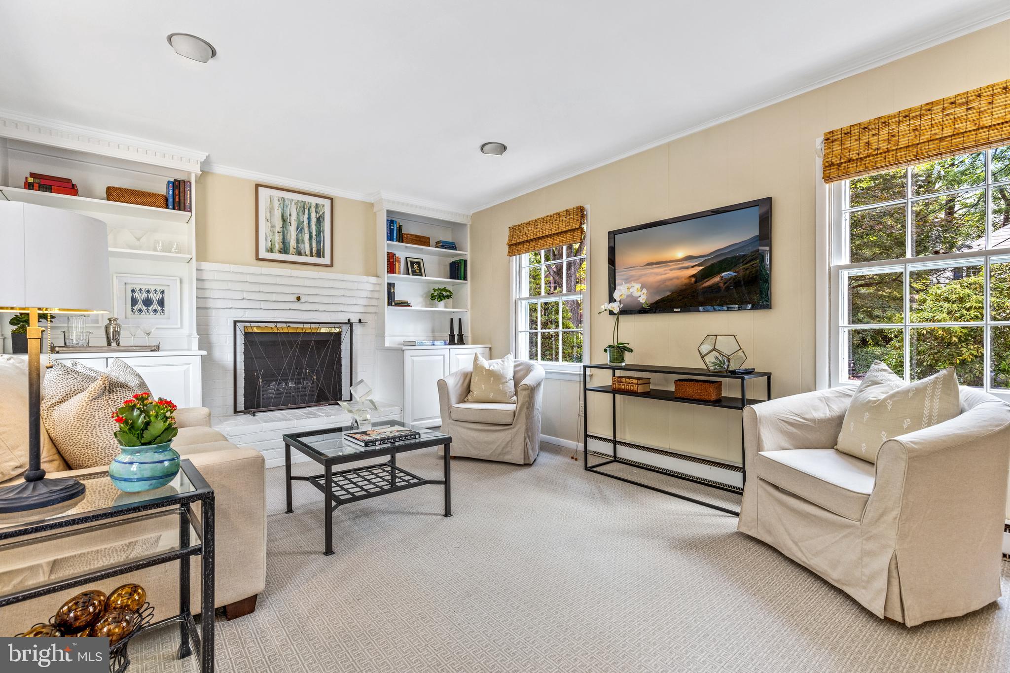 WOODACRES - Residential