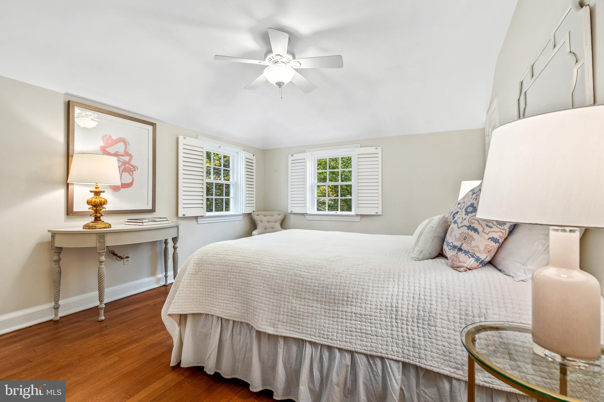 WOODACRES - Residential