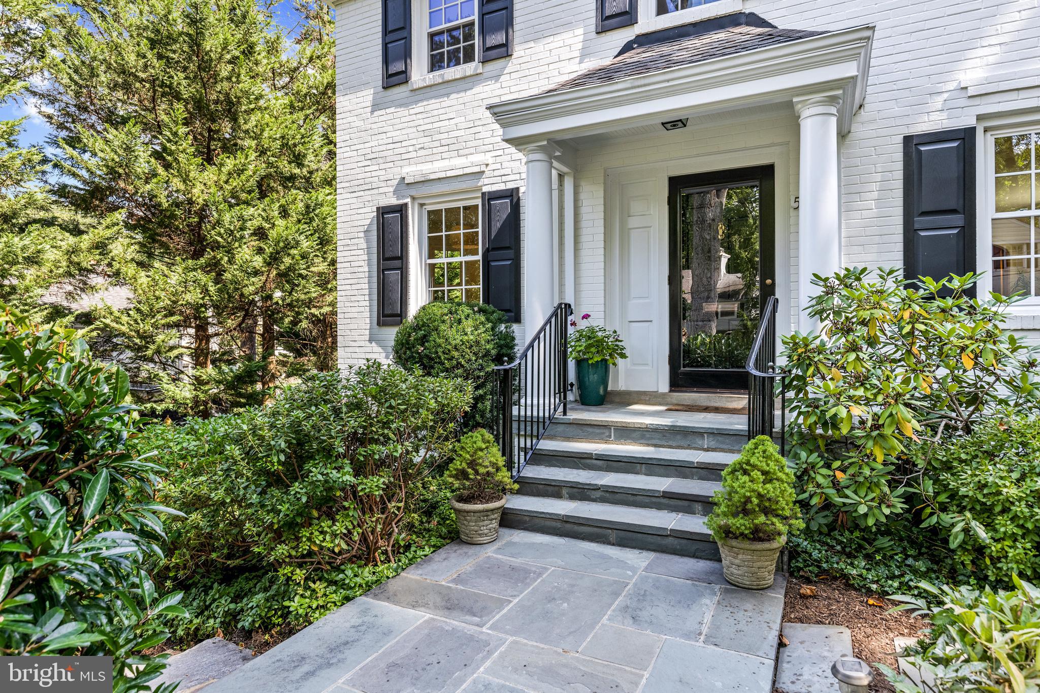 WOODACRES - Residential