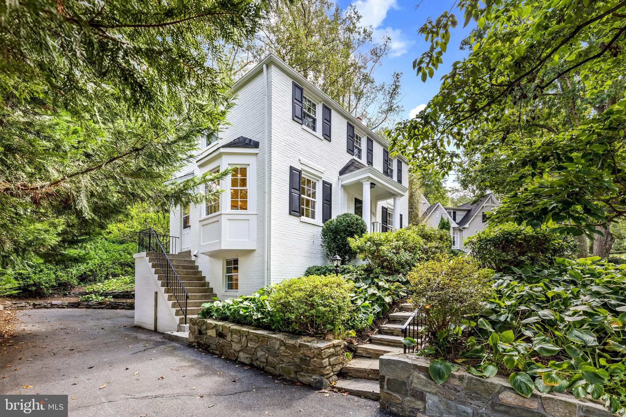 WOODACRES - Residential