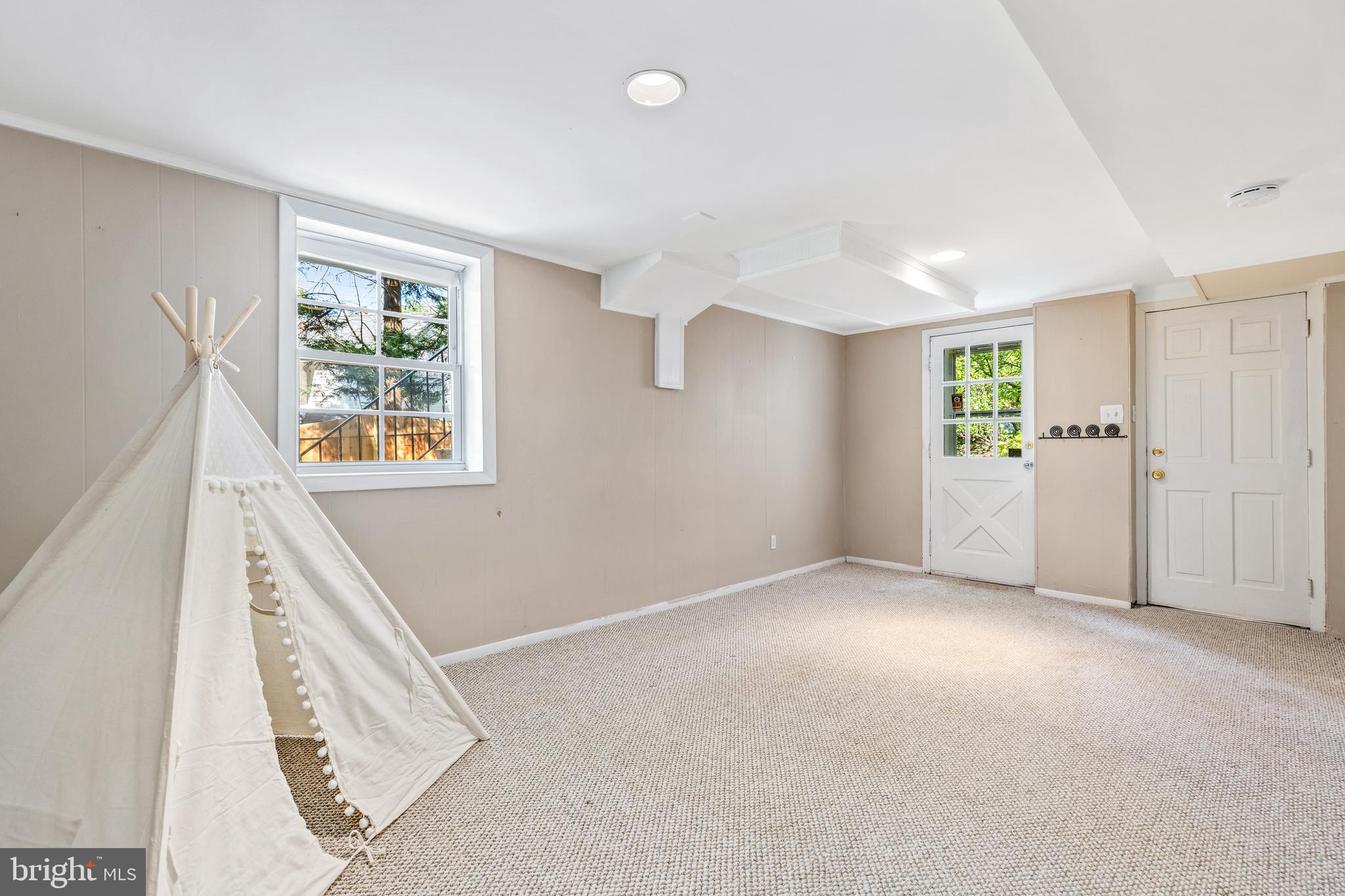 WOODACRES - Residential