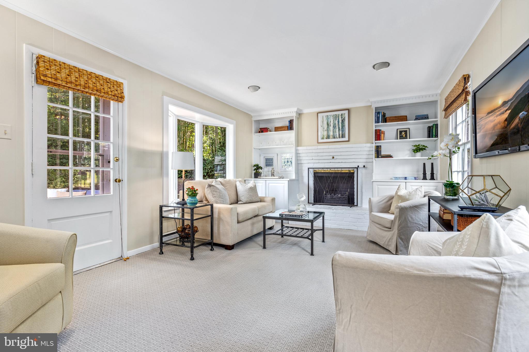 WOODACRES - Residential