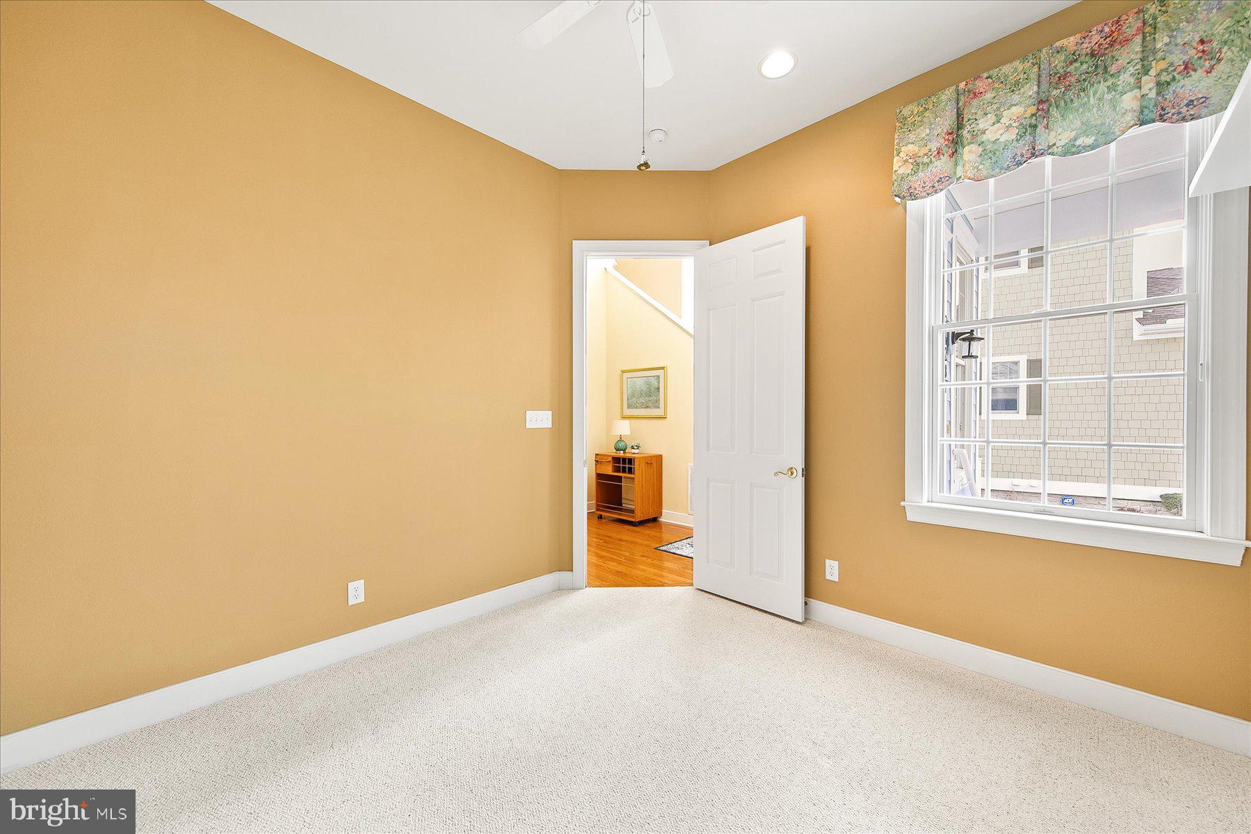 BAYSIDE - Residential