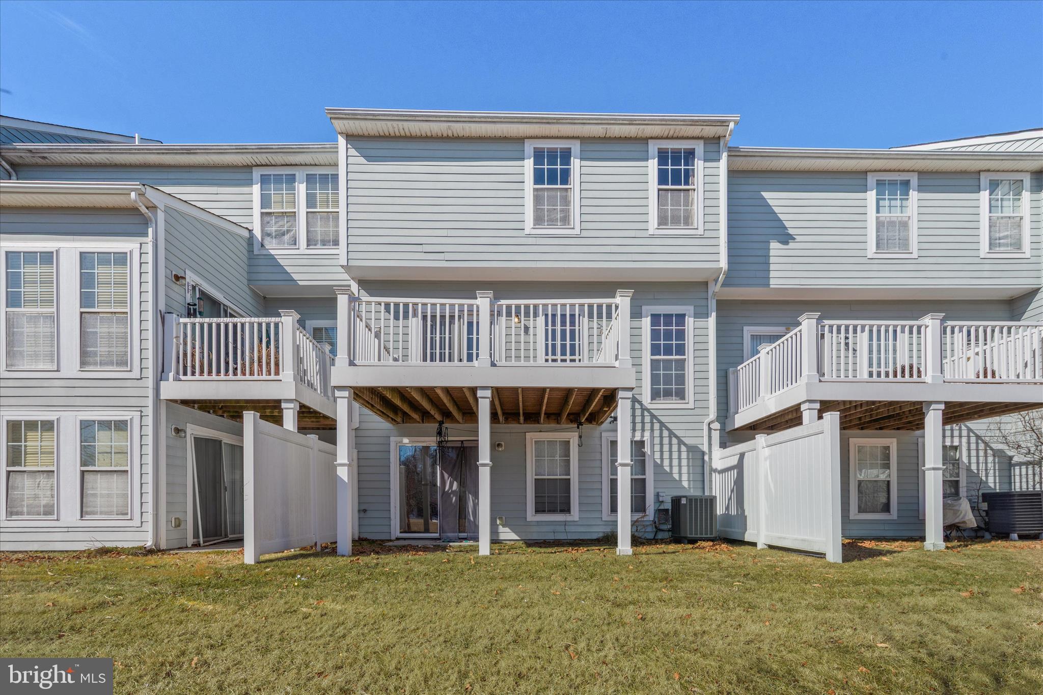 CREEKSIDE - Residential