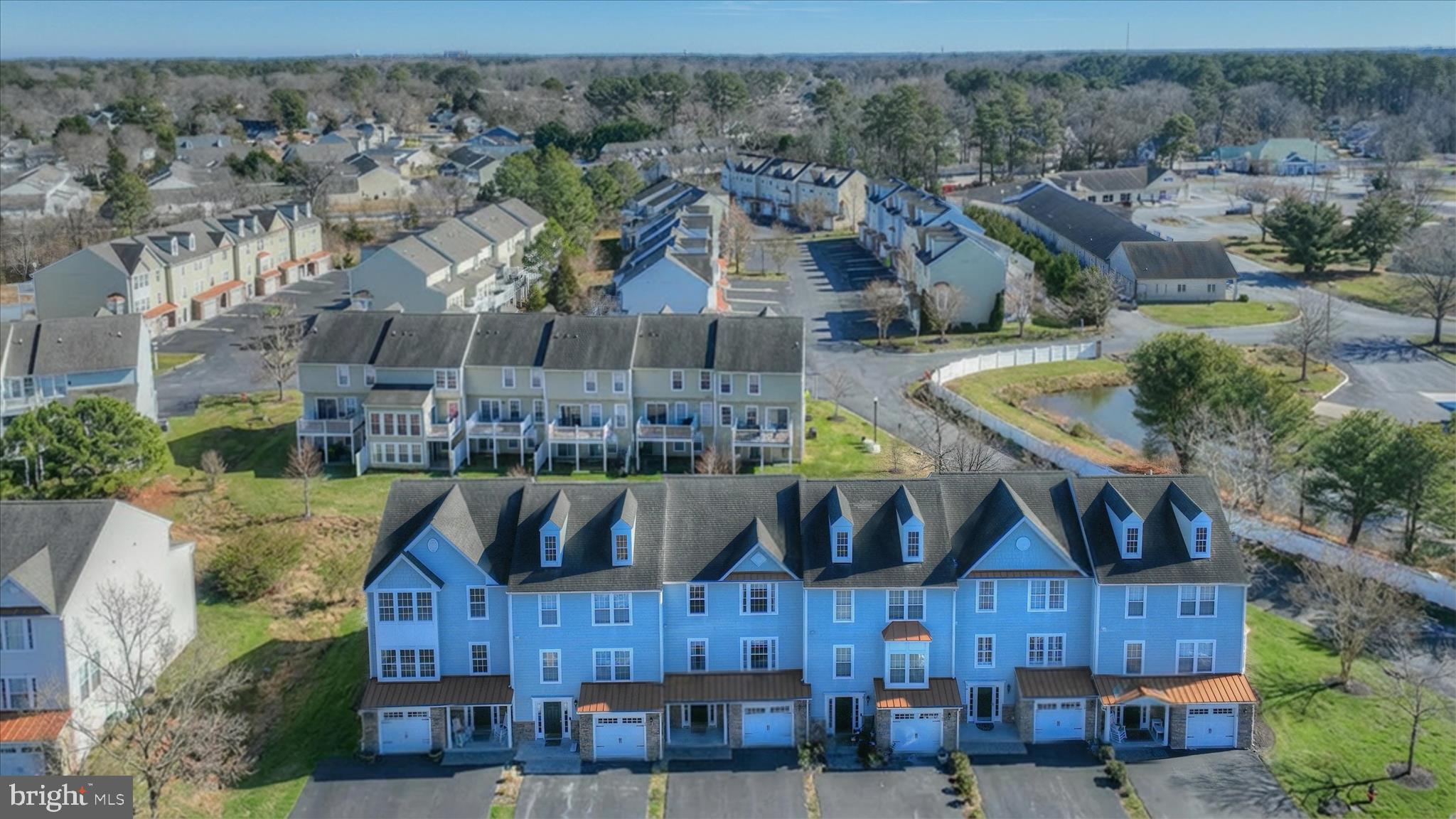 CREEKSIDE - Residential