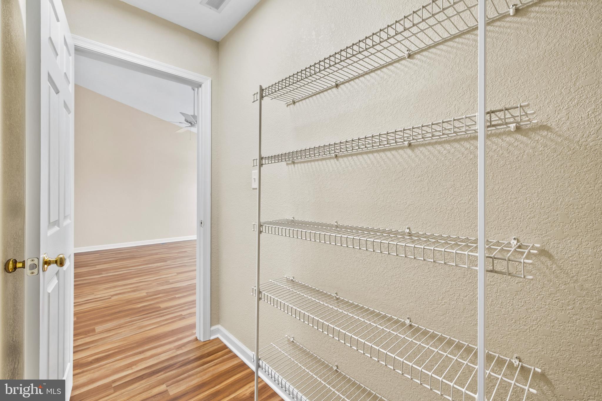 CREEKSIDE - Residential