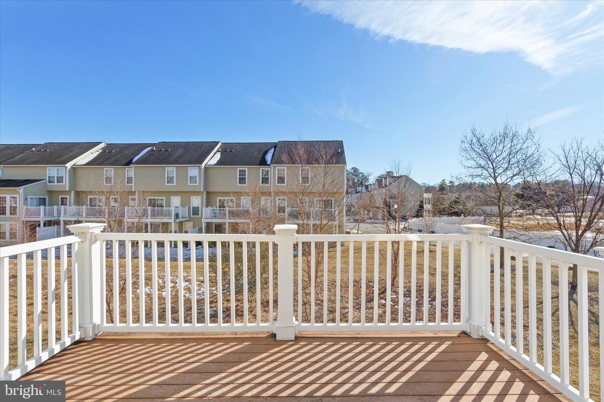 CREEKSIDE - Residential