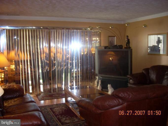 10106 CAMPUS 101-3B