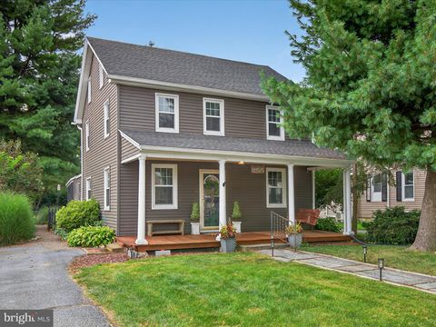Photo of 2318 Wood Street, LANCASTER, PA 17603 (MLS # PALA2074138)