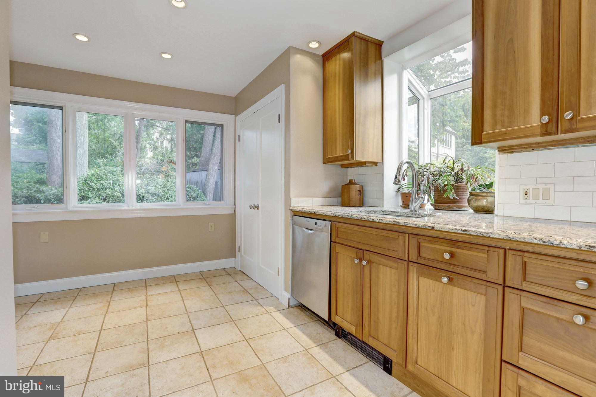 CHEVY CHASE - Residential