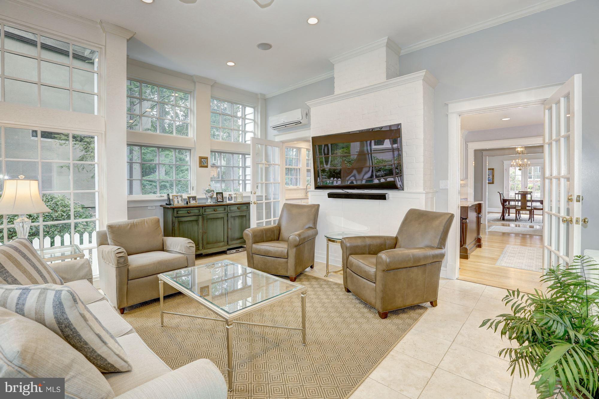 CHEVY CHASE - Residential