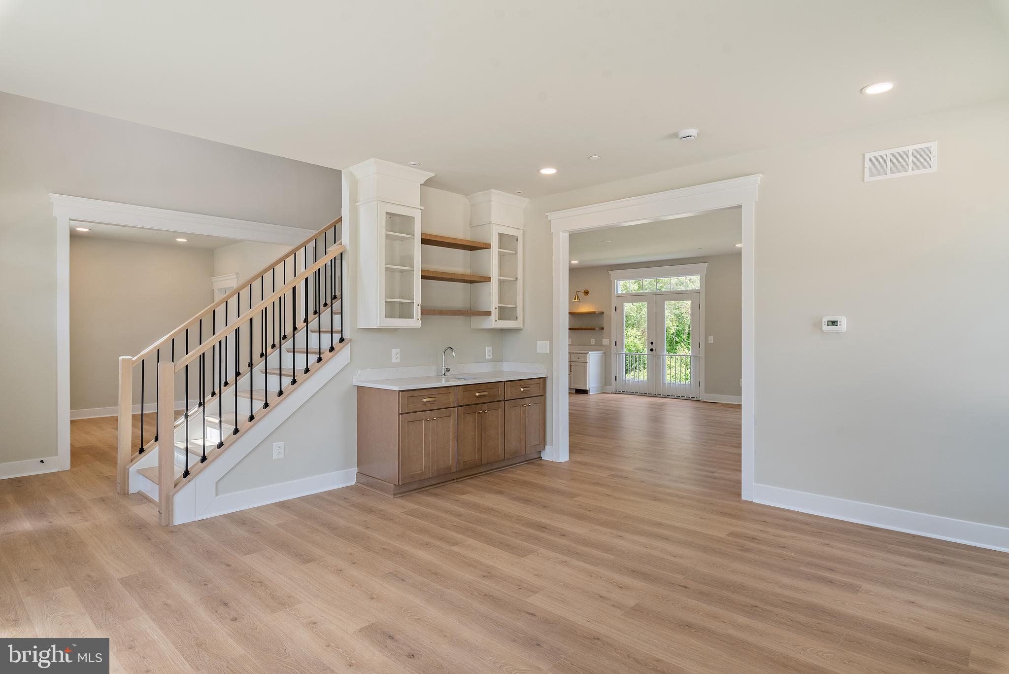21 STRATFORD DRIVE